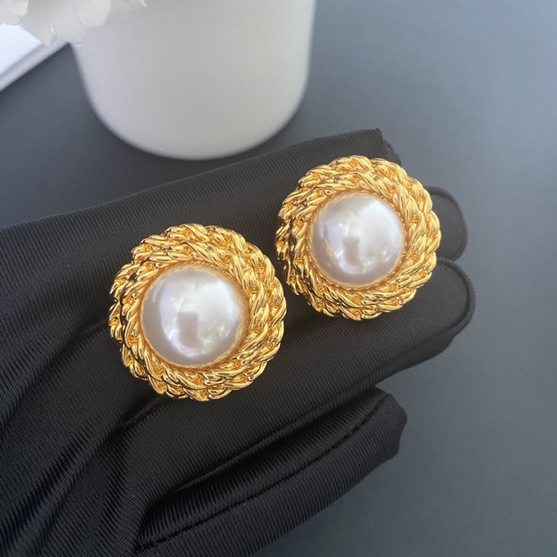 Ce1i*e earrings